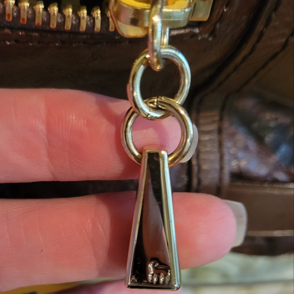 L.A.M.B. by Gwen Stefani Leather Satchel Luxury Designer Handbag #620 - Picture 10 of 17
